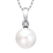 Casablanca Mother Pearl Necklace