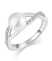Casablanca Pearl Twist Ring