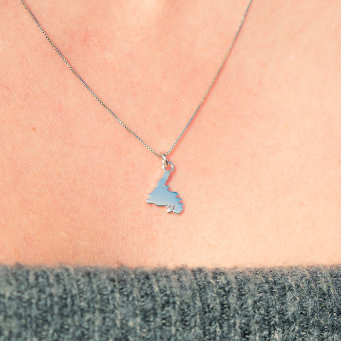 Casablanca Newfoundland Pendant (Available in Sterling Silver, White Gold or Yellow Gold)