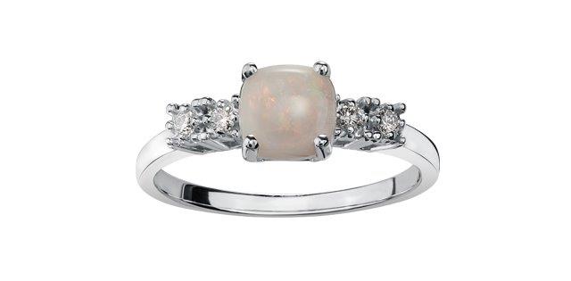 .08CT Diamond & Opal Ring